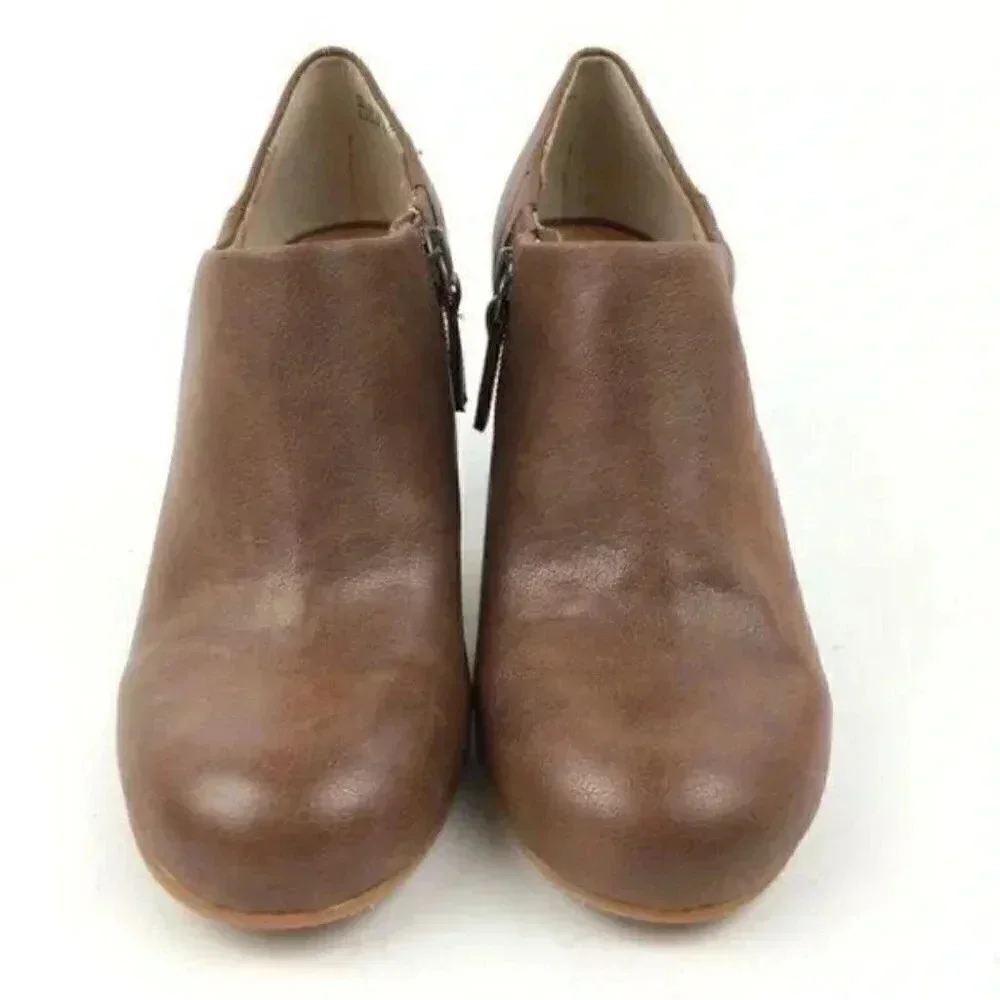 New Crown Vintage Ankle Boots 7 Lion Brown Booties